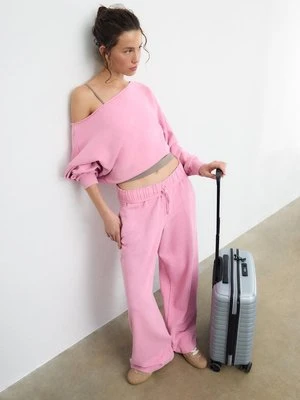 Zdjęcie produktu Stradivarius Krótka bluza z efektem sprania  Cukierkowy róż