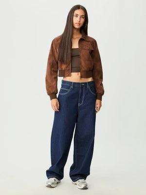 Stradivarius Krótka kurtka z efektem skóry i kieszeniami  Brązowy