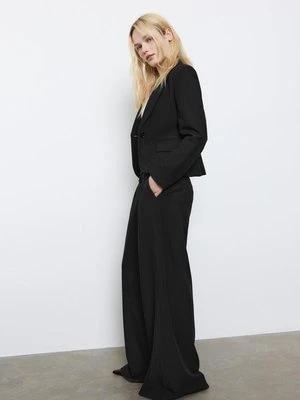 Stradivarius Krótka marynarka  Czarny