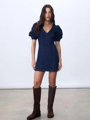 Stradivarius Krótka sukienka denim z bufiastymi rękawami NIEBIESKI DENIM OVERDYED