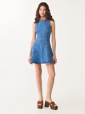 Stradivarius Krótka sukienka jeansowa  ŚREDNI NIEBIESKI DENIM