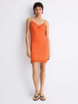 Stradivarius Krótka sukienka rustykalna z koronką  Pomarańczowy
