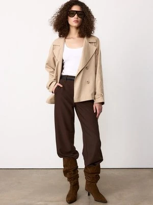 Stradivarius Krótki, lejący się trencz z paskiem  Kamień