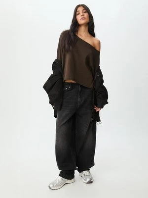 Stradivarius Krótki sweter z dekoltem łódka  Brązowy