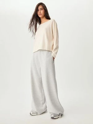 Stradivarius Krótki sweter z dekoltem łódka  Ecru