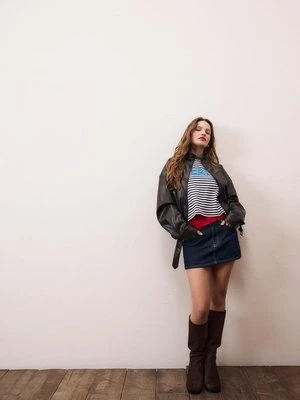 Stradivarius Kurtka balonowa ze sztucznej skóry z paskiem  Brązowy