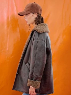 Stradivarius Kurtka oversize dwustronna z guzikami  Brązowy
