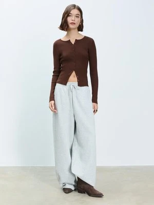 Stradivarius Kurtka z dzianiny prążkowanej na guziki  Brązowy