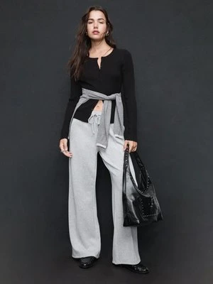 Stradivarius Kurtka z dzianiny prążkowanej na guziki  Czarny