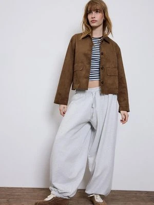 Stradivarius Kurtka z kieszeniami ze sztucznego zamszu  Brązowy