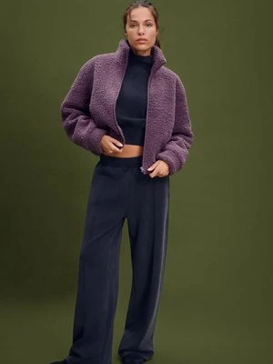 Stradivarius Kurtka z zamkiem błyskawicznym z efektem sztucznego baranka  Fioletowy