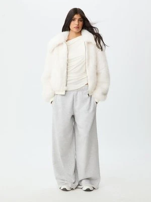 Stradivarius Kurtka ze sztucznego futra  Ecru