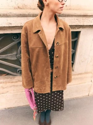 Stradivarius Kurtka ze sztucznego zamszu  Beżowy