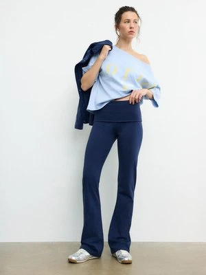 Stradivarius Legginsy dzwony  Ciemnomorski