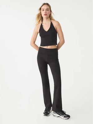 Stradivarius Legginsy z rozszerzanymi nogawkami  Czarny