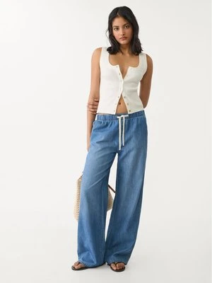 Stradivarius Luźne jeansy  Średni niebieski