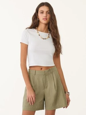 Stradivarius Luźne spodenki z mieszanki lnu z zakładkami  Khaki