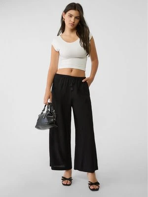 Stradivarius Luźne spodnie culotte  Czarny