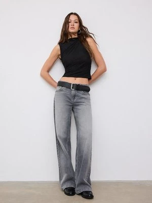 Stradivarius Marszczona koszulka z tiulu  Czarny