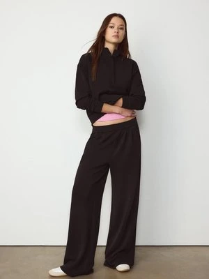 Stradivarius Miękka bluza na suwak  Czarny