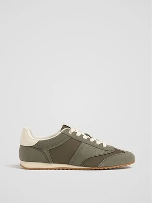 Stradivarius Miękkie buty sportowe  Khaki