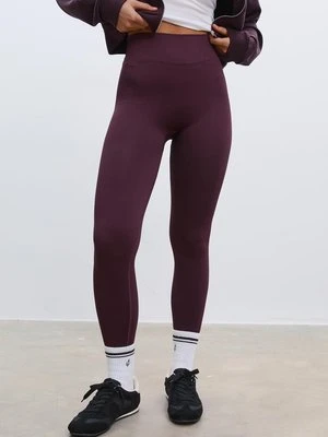 Stradivarius Legginsy soft sculp high rise  Fioletowy