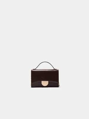 Stradivarius Mini metalowa torba na ramię  Brązowy