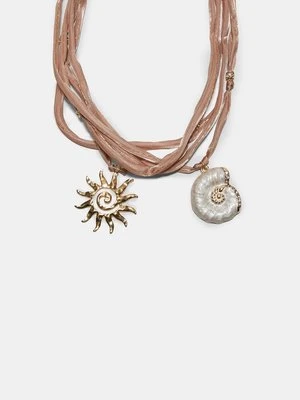 Stradivarius Naszyjnik pleciony z muszelką  Ecru