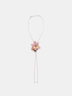Stradivarius Naszyjnik z kwiatem orchidei  Różowy