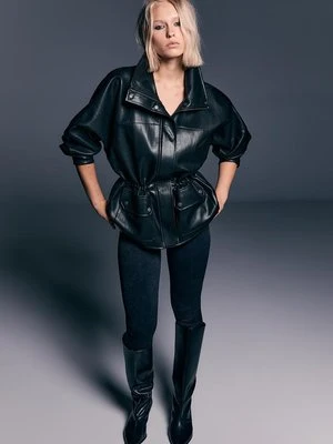 Stradivarius Parka do połowy uda ze sztucznej skóry  Czarny