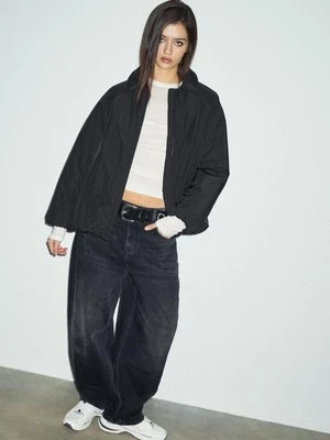 Stradivarius Pikowana kurtka regular  Czarny