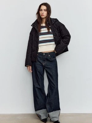 Stradivarius Pikowana kurtka z Kaptur  Czarny