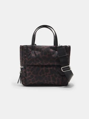 Stradivarius Pikowana torebka listonoszka z tkaniny  Brązowy