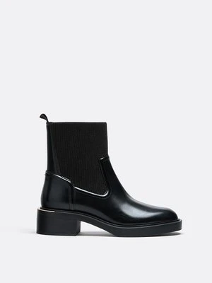 Stradivarius Płaskie botki Chelsea  Czarny