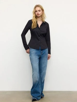 Stradivarius Podstawowa dopasowana koszula  Czarny