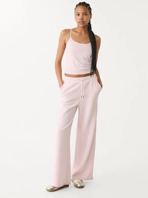 Stradivarius Podstawowa koszulka na ramiączkach  Pastelowy róż