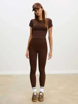 Stradivarius Podstawowa koszulka poliamidowa Brązowy