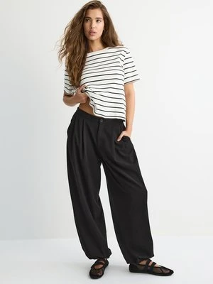 Zdjęcie produktu Stradivarius Podstawowa koszulka regular fit heavy weight w paski  Ecru