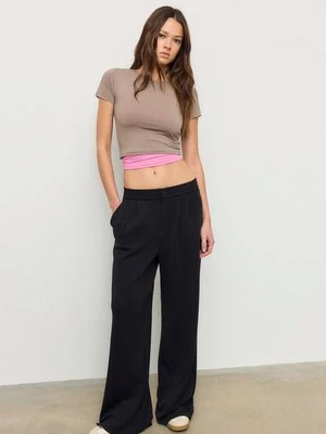 Stradivarius Podstawowa koszulka z poliamidu  Beżowy