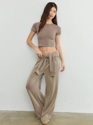 Stradivarius Podstawowa koszulka z poliamidu  Beżowy