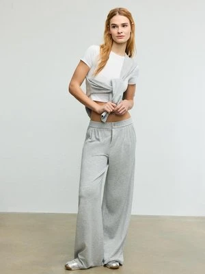 Stradivarius Podstawowa koszulka z poliamidu  Biały