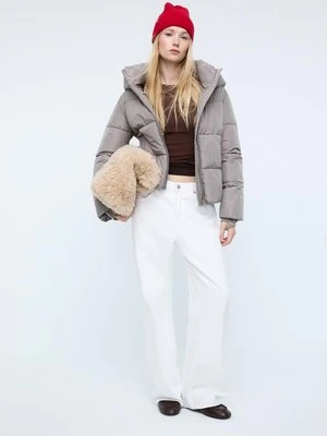 Stradivarius Podstawowa pikowana kurtka z kapturem  Brązowy