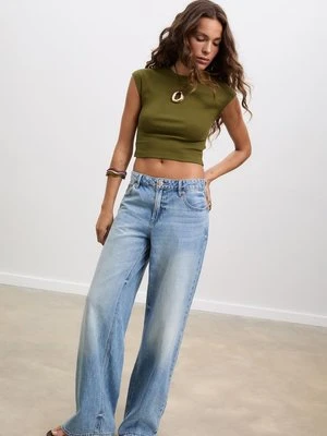 Stradivarius Podstawowy dopasowany crop top  Zielony