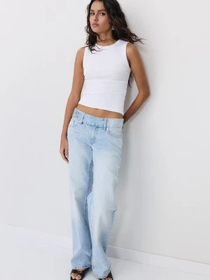 Stradivarius Top basic bez rękawów, dopasowany  Biały