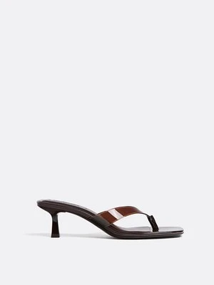 Stradivarius Sandały na winylowym obcasie  BRĄZOWY