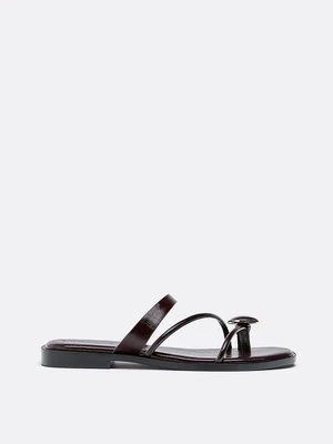 Stradivarius Sandały płaskie z kamieniami  BRĄZOWY