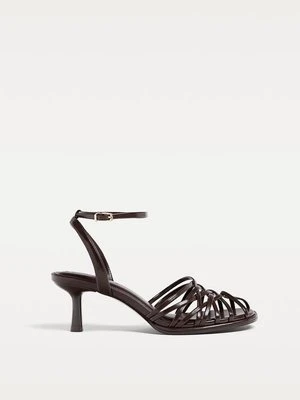 Stradivarius Sandały rzymianki na obcasie  BRĄZOWY