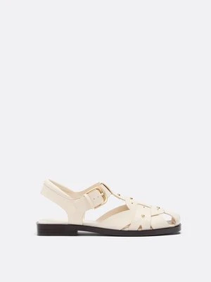 Stradivarius Sandały rzymianki ze sztucznej skóry z ćwiekami  ECRU