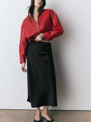 Stradivarius Satynowa spódnica midi  Czarny