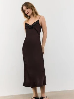 Stradivarius Satynowa sukienka bieliźniana  Brązowy